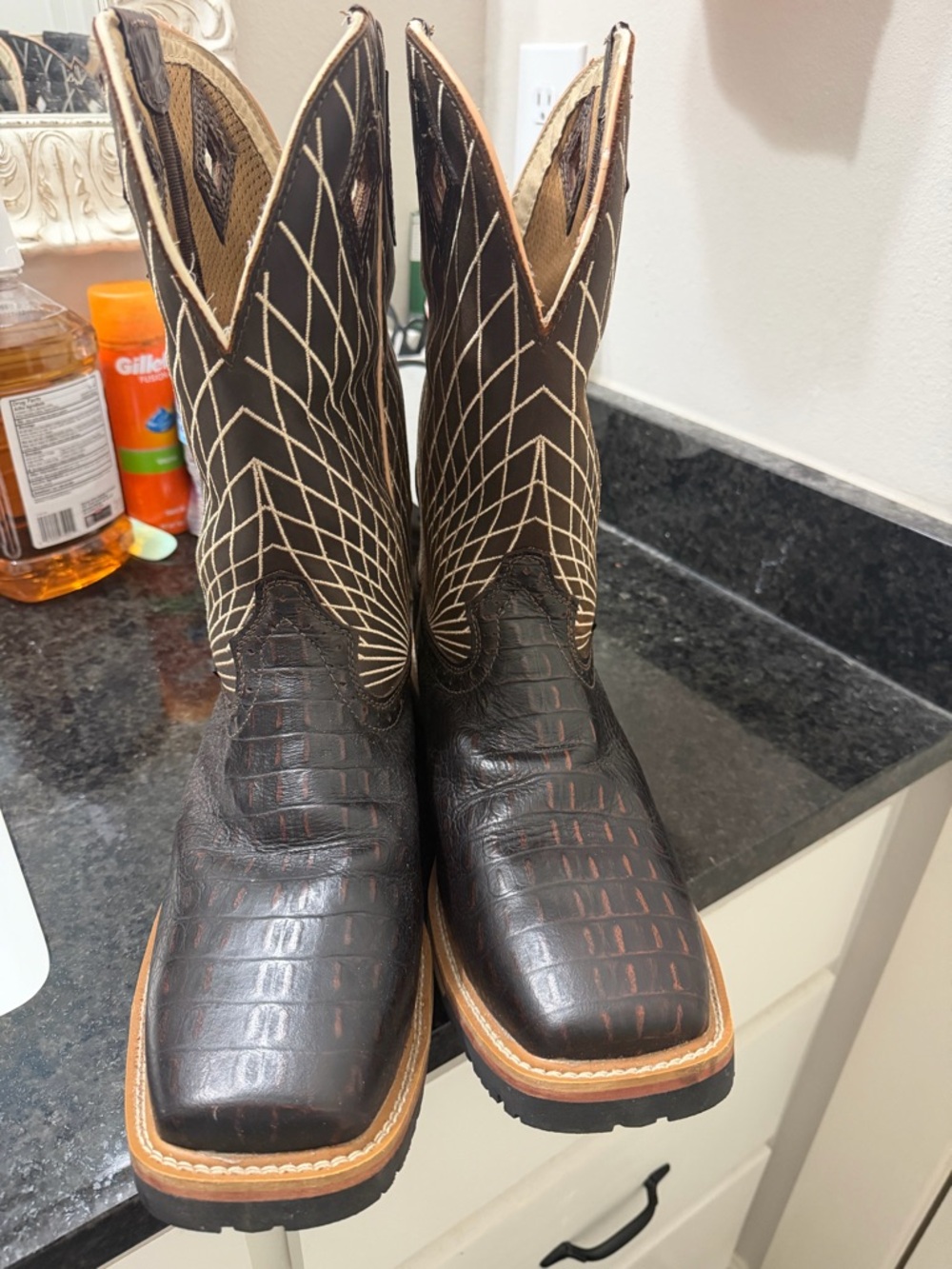 Justin Boots Brown & Cream Derrickman Western Work Boot - Picture 3 of 12